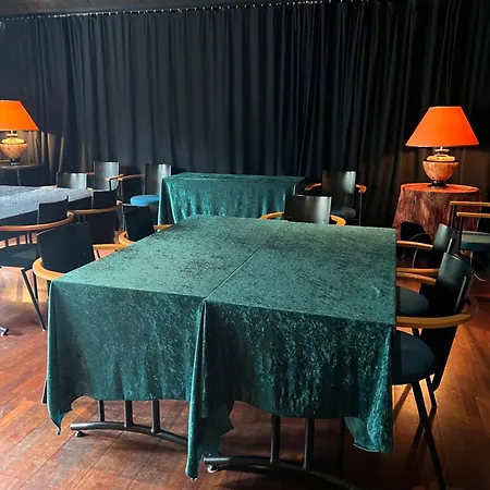 Theater And Апартаменты Тампере