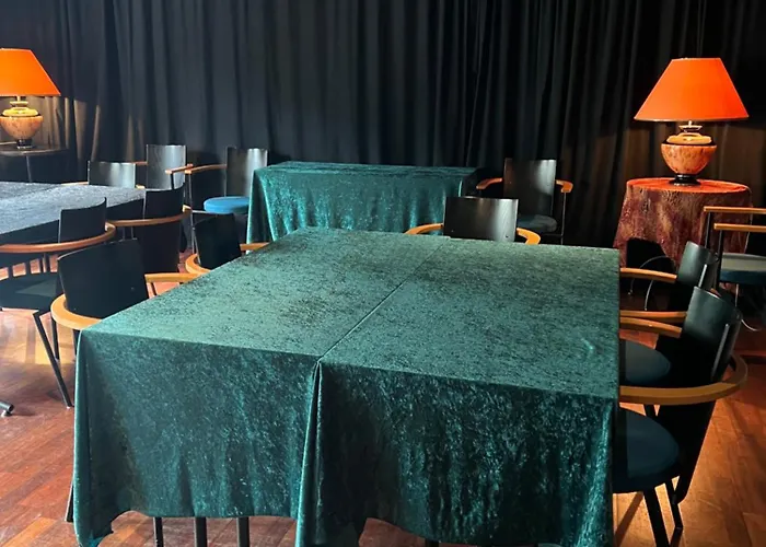 Theater And Апартаменты Тампере